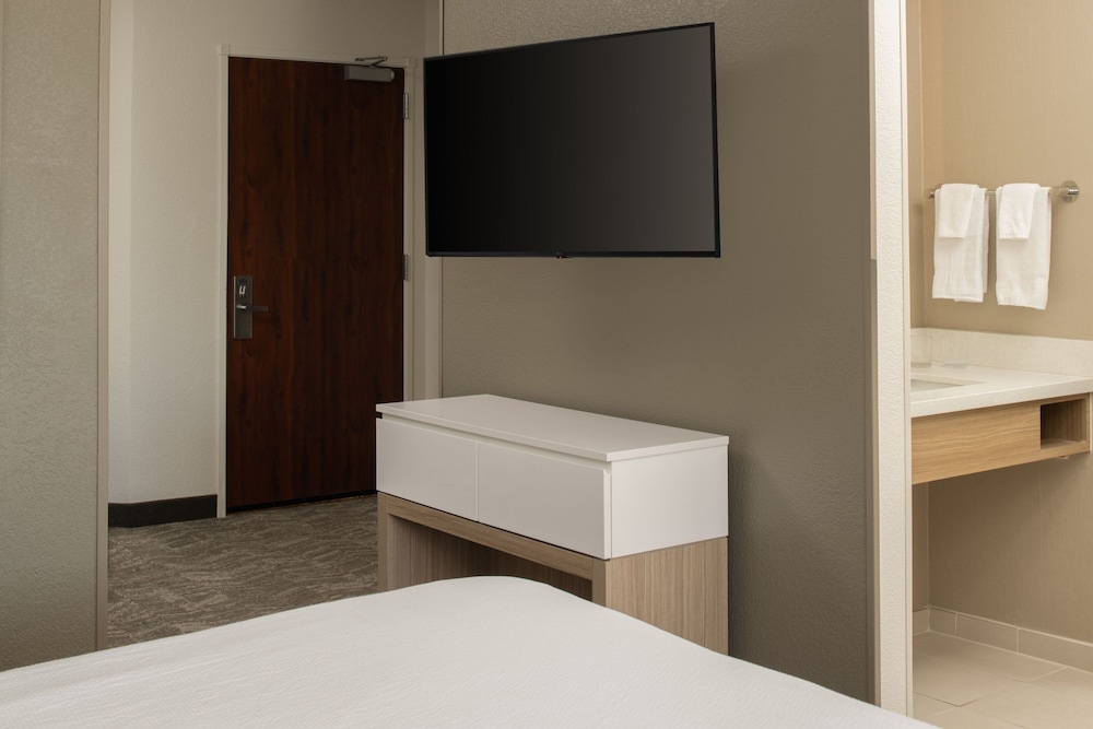 SpringHill Suites by Marriott Medford - photo 11