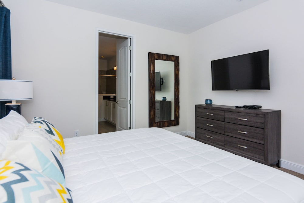 Gorgeous Single Home With Pool at Encore Resort Ec7463 - photo 17