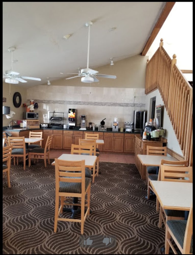 Boarders Inn & Suites by Cobblestone Hotels Wautoma - photo 20