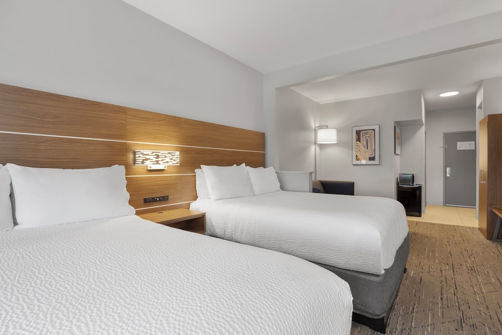 Holiday Inn Express Hotel & Suites West Coxsackie by IHG - photo 8