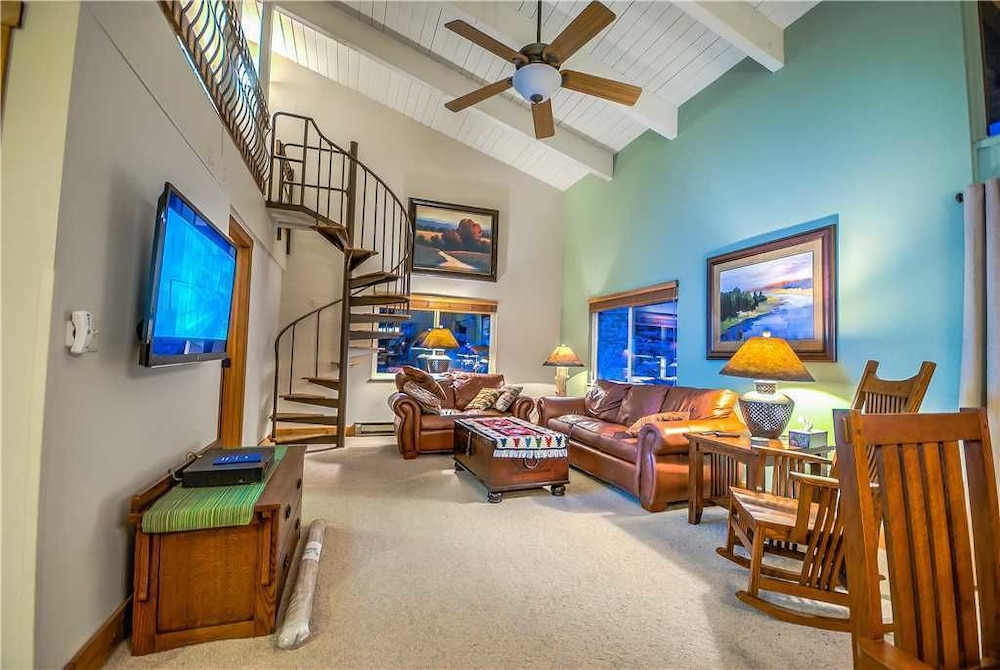 Storm Meadows 458 — 4-Star Luxury Hotel in Steamboat Springs, United States