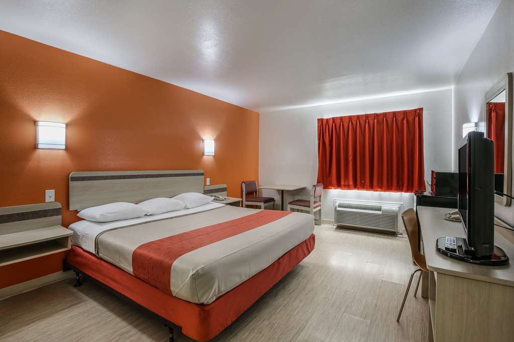 Motel 6 Pasadena TX - photo 7