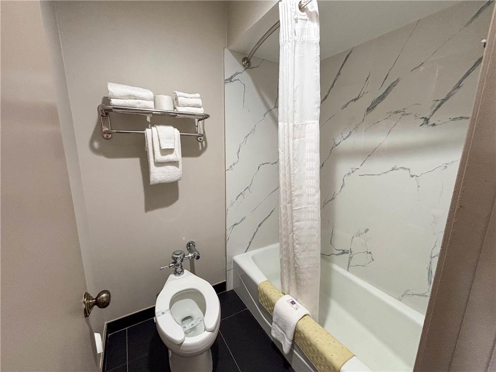 Spanish Trails Inn - photo 20
