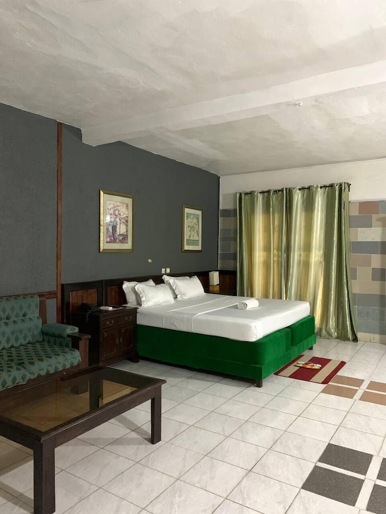 SKY Hotel Bonapriso in Douala, Cameroon
