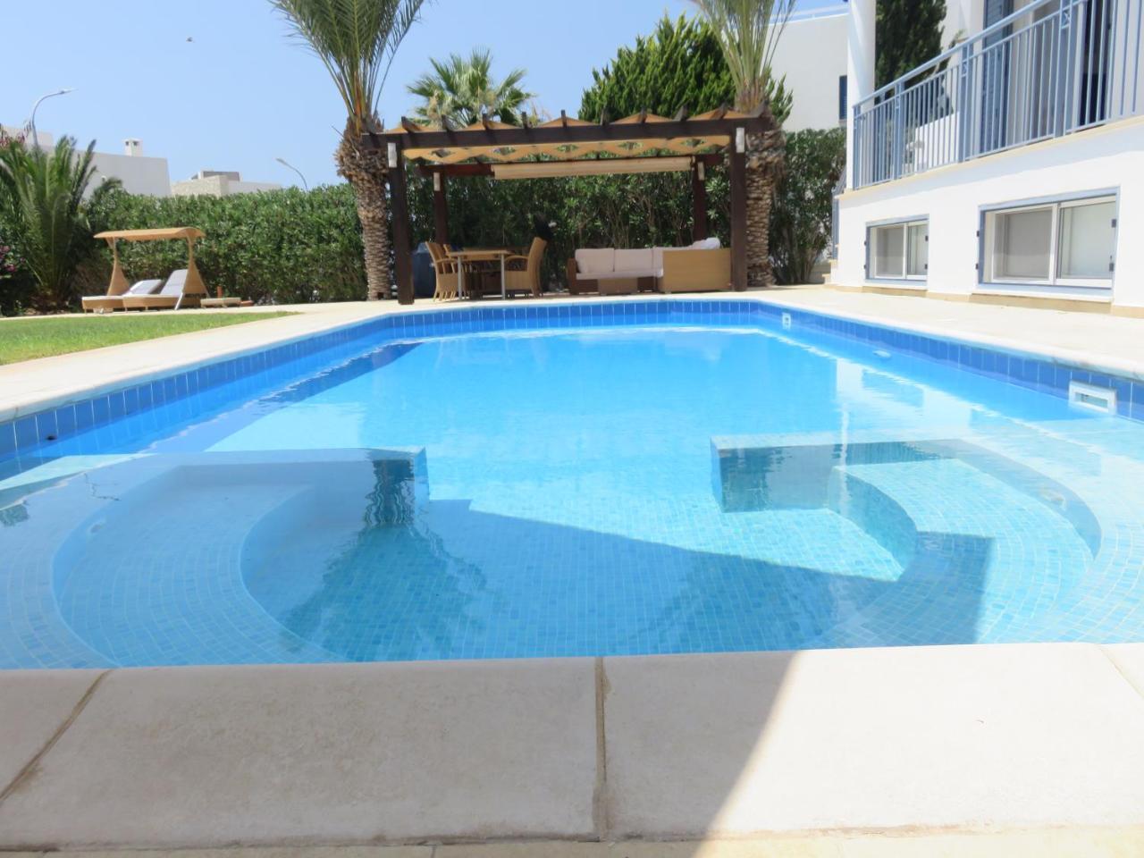 Villa Victoria
