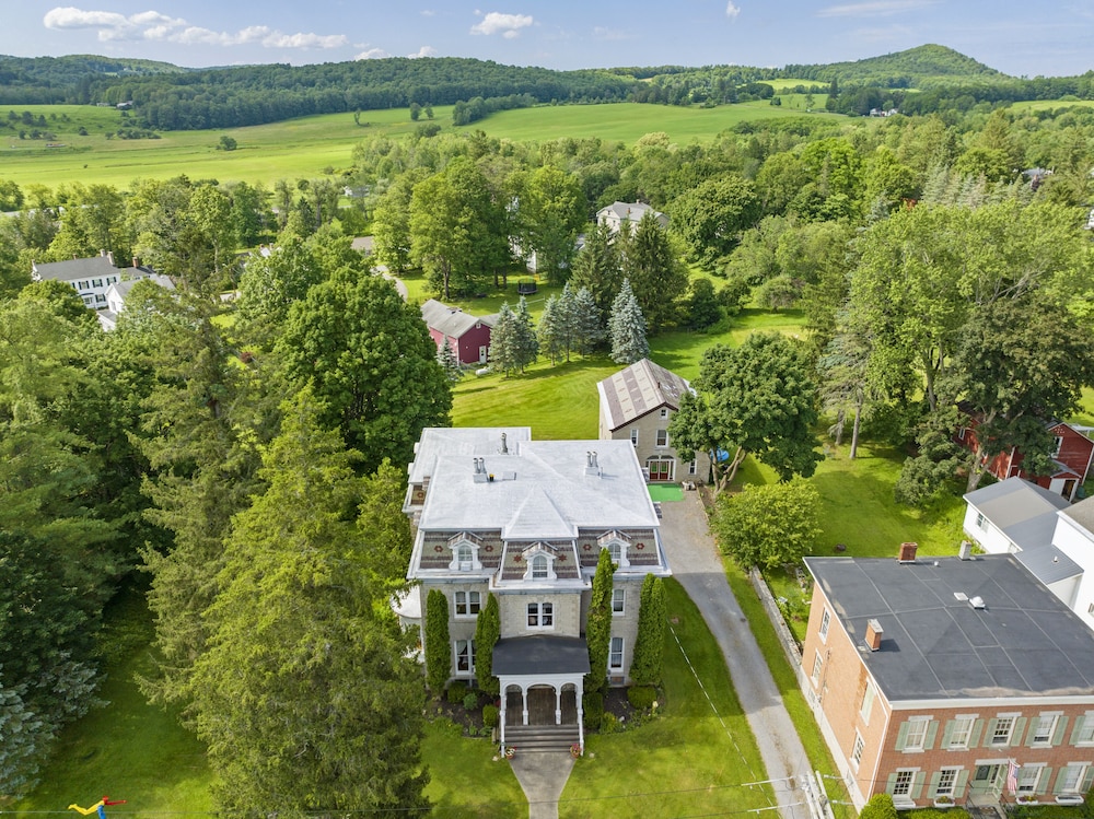 Limestone Mansion - photo 37