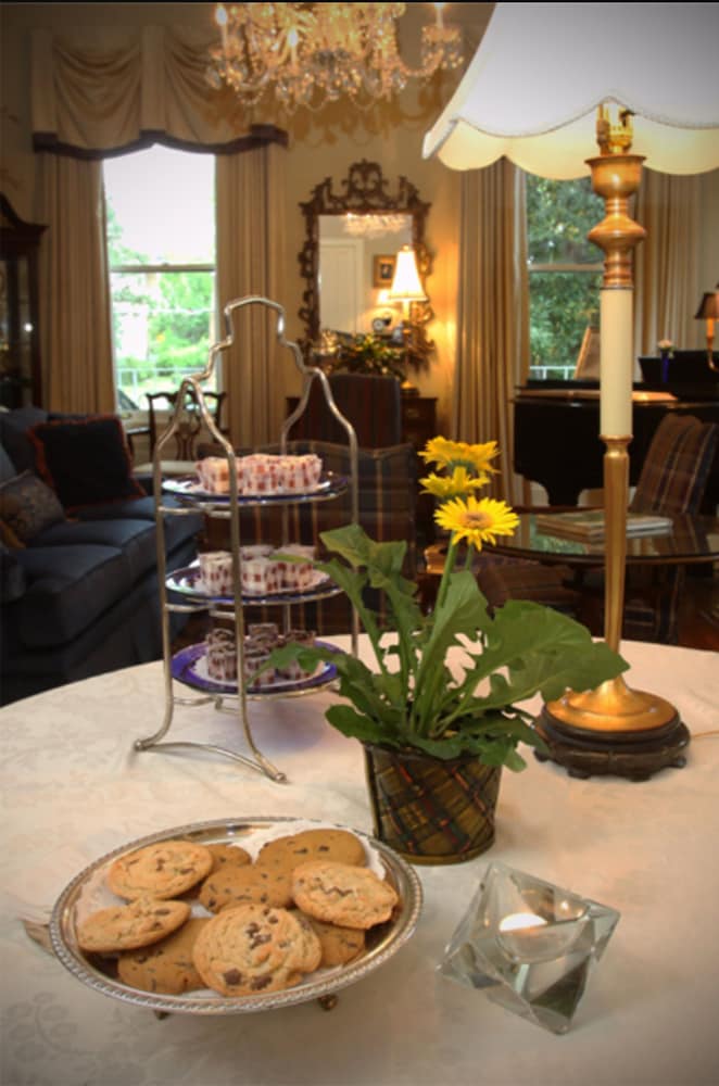 1842 Inn - photo 42
