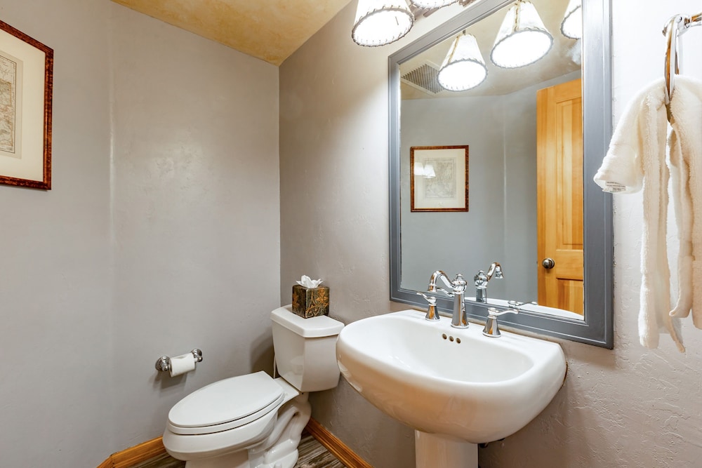The Caledonian by All Seasons Resort Lodging - photo 242
