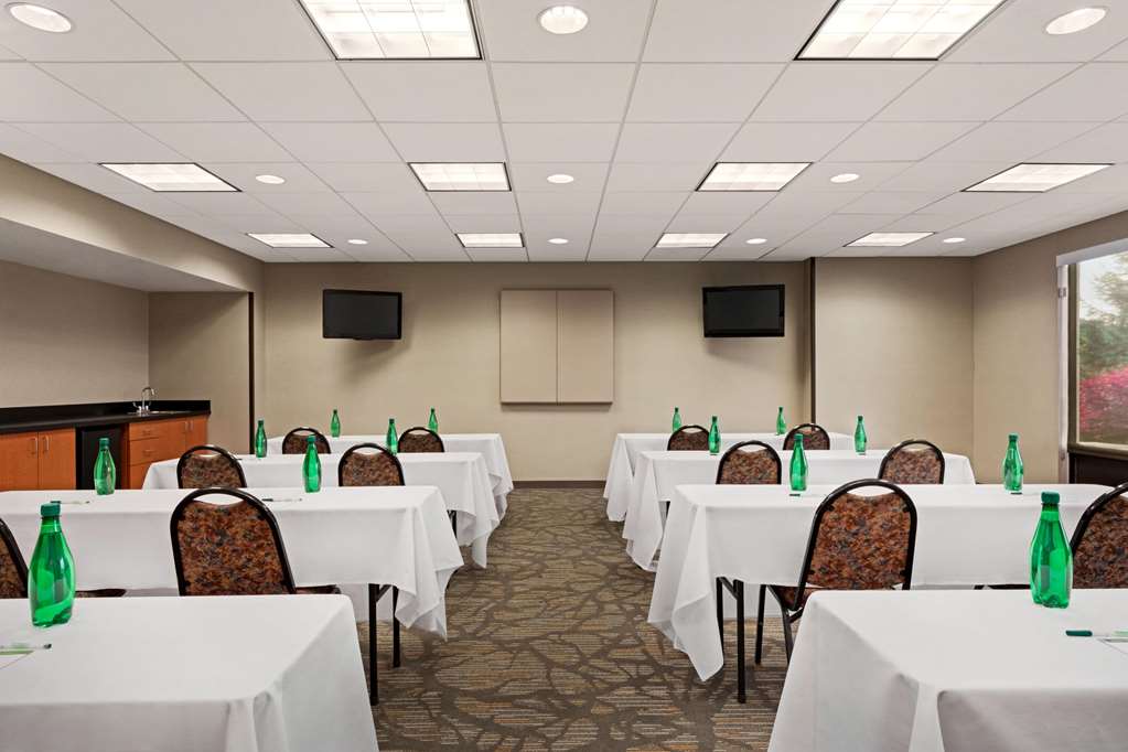 Wingate by Wyndham Bridgeport Clarksburg - photo 39