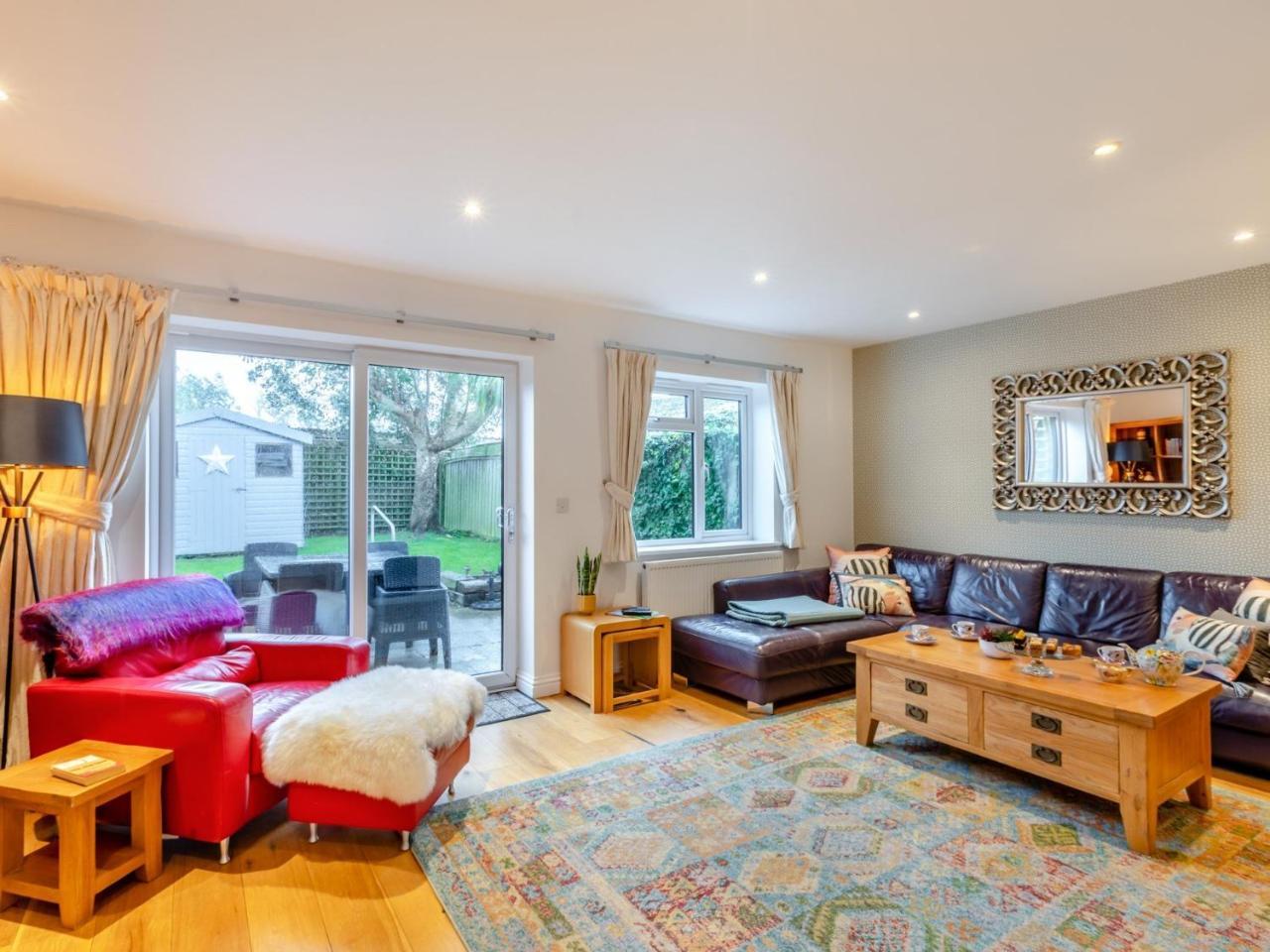 2 Bed in Brixham 73625 - carbon neutral hotel in Brixham