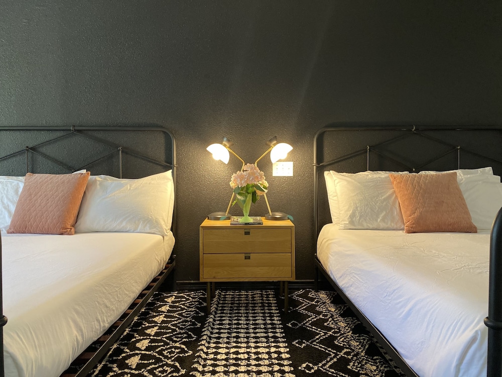 Wimberley Inn - photo 14
