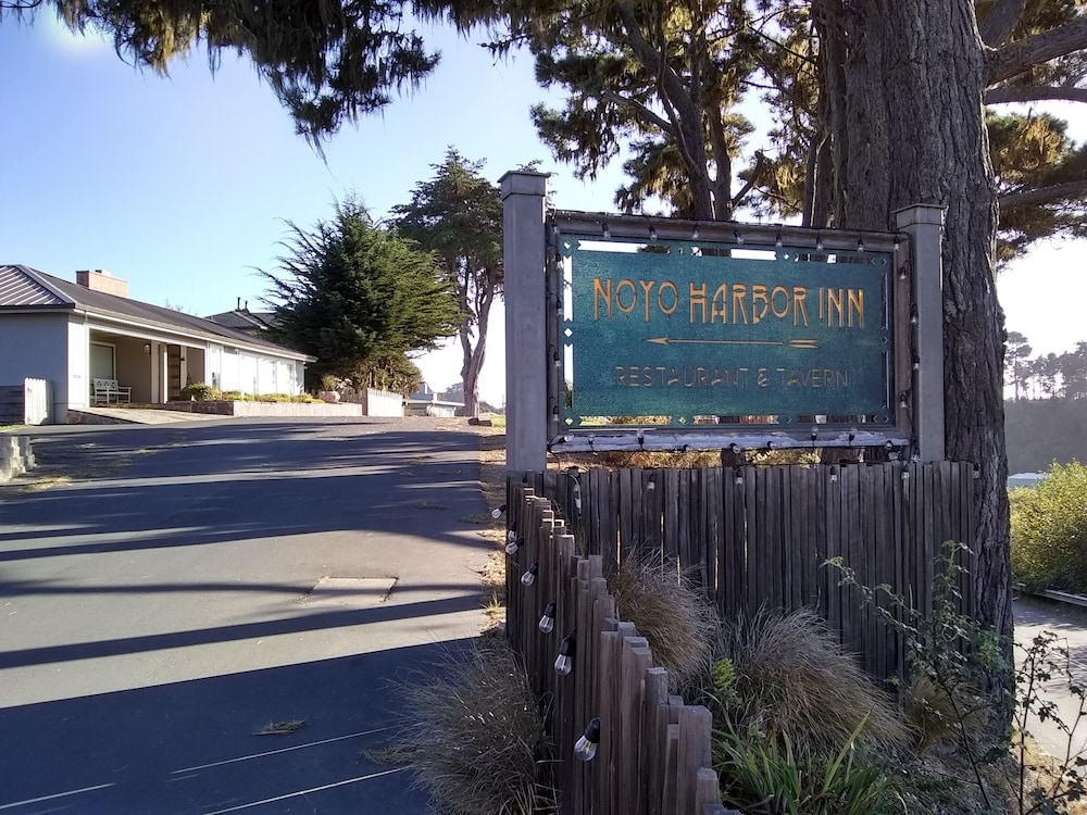 Noyo Harbor Inn Restaurant and Tavern - photo 137