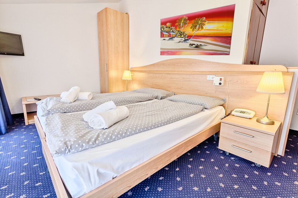 Hotel Aurora & Appartamenti in Nago-Torbole, Italy