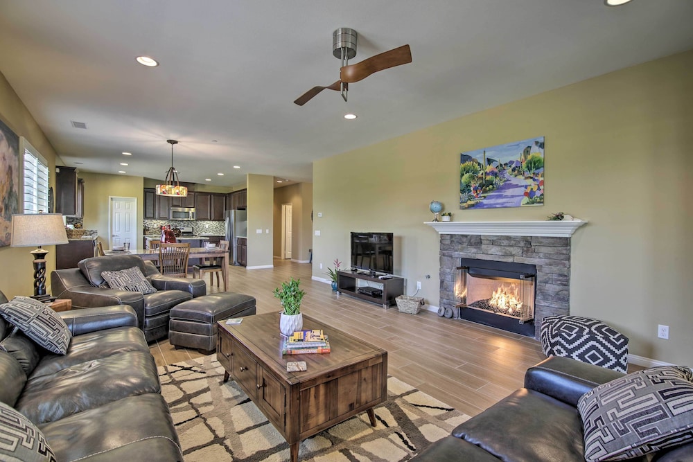 Walk to Coachella & Stagecoach: Festival Retreat - featured photo