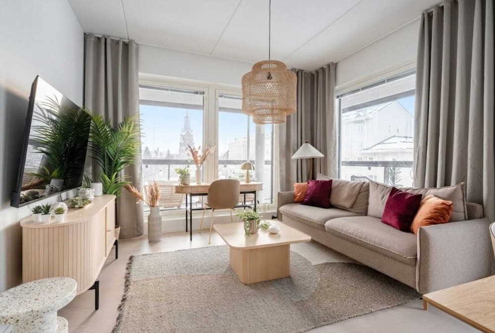 New 2BR Apt with Balcony Sauna & Great Location — 5-Star Luxury Hotel in Tampere, Finland