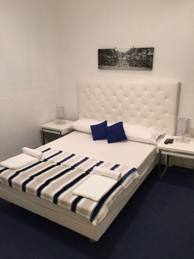 Hotel Monet - carbon neutral hotel in Nice