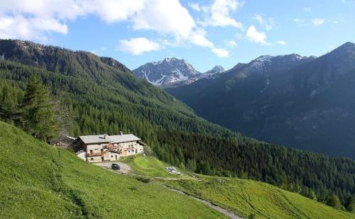 Civico 6 in Marmora, Italy