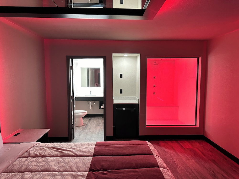 Imperial Suites - photo 8