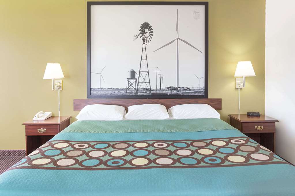 Super 8 by Wyndham Cresco IA - featured photo