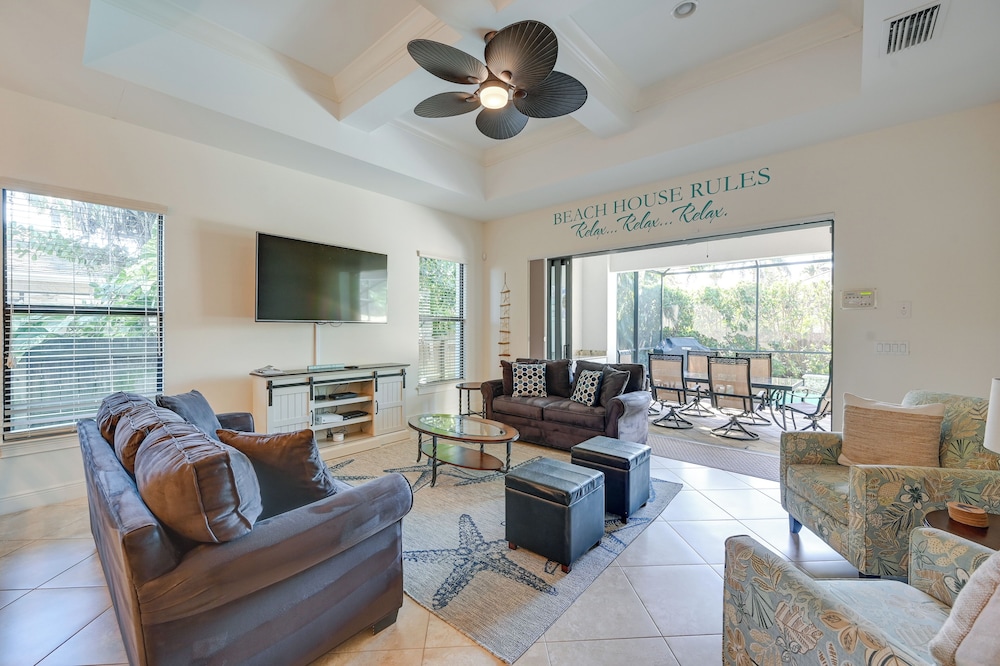 Chic Naples Retreat with Private Heated Pool and Lanai in Naples, United States