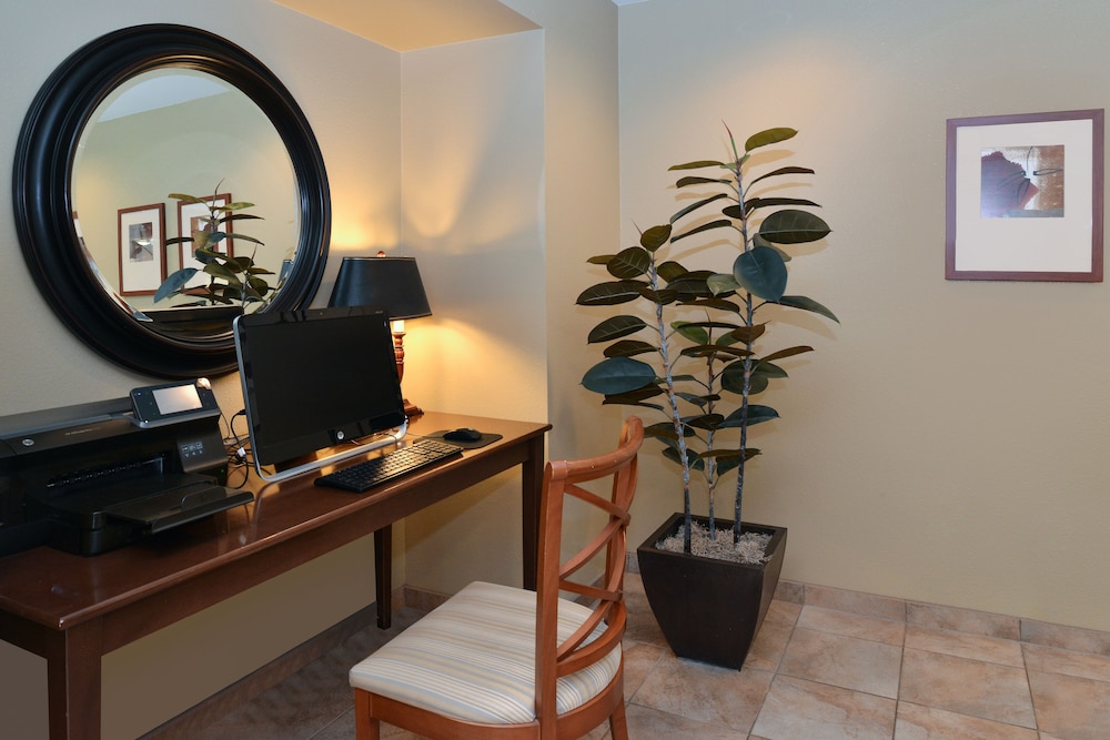 Candlewood Suites Gillette by IHG - photo 27