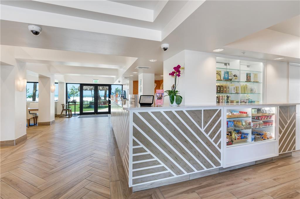 Best Western Plus Beach Resort - photo 9