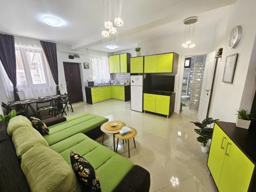 Downtown Old City Center Apartament CAL1B — 4-Star Luxury Hotel in Bucharest, Romania