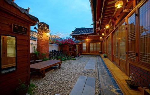 Jungdam — 4-Star Luxury Hotel in Jeonju, South Korea