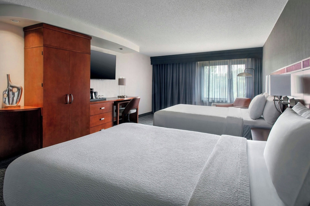 Courtyard by Marriott Paramus - photo 8