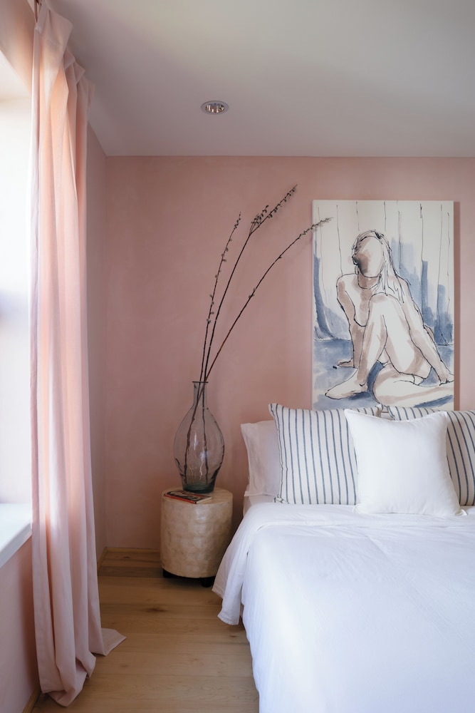 The Trail in Adams Berkshires Art Hotel - photo 17