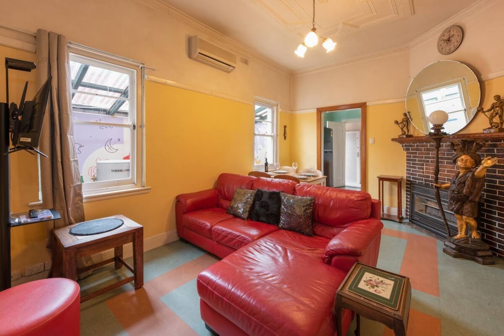3 Bedroom Unit in the Heart of Beautiful Northcote — 4-Star Luxury Hotel in Melbourne, Australia
