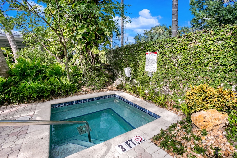 Almond Tree Inn Hotel Adults Only - photo 68