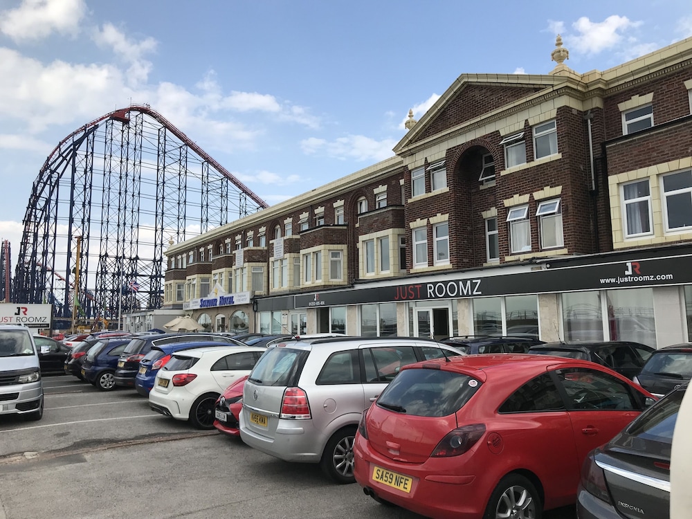Hello Roomz - last minute hotel in Blackpool