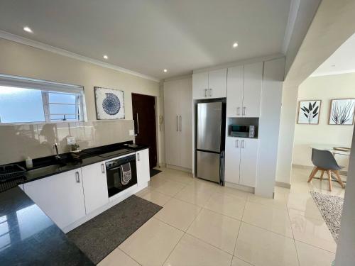 Ideal location Mouille Point