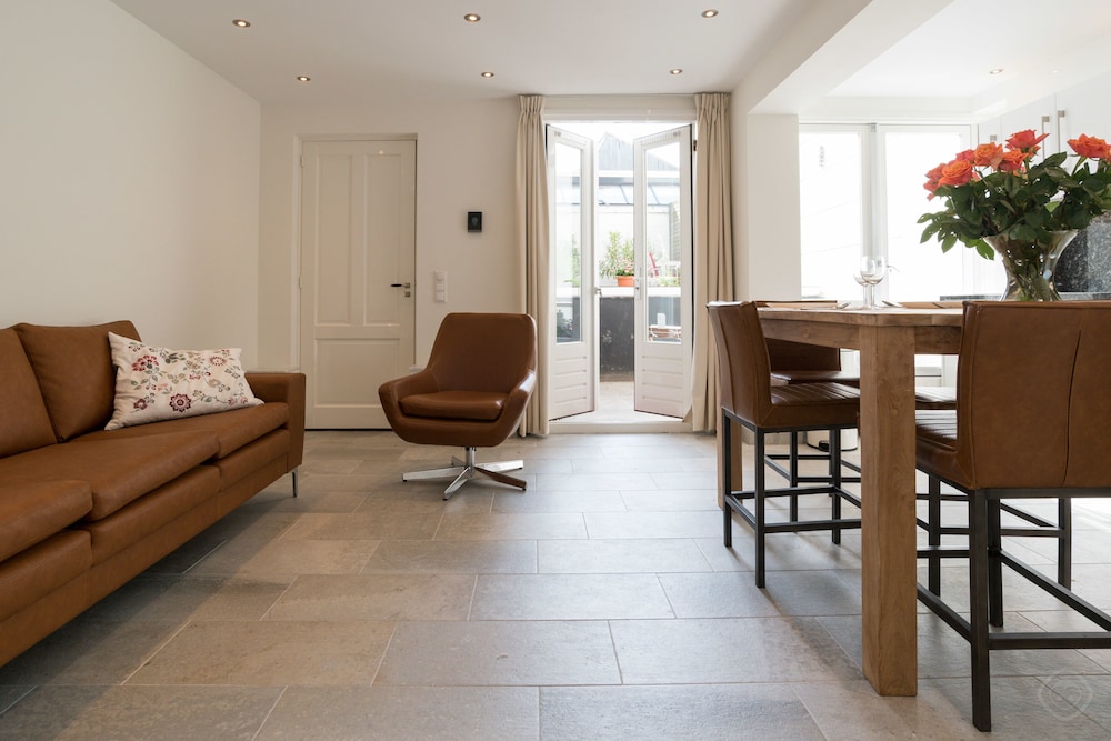 Artis Plantage Apartment — 4-Star Luxury Hotel in Amsterdam, Netherlands