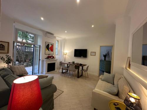 Villa Borghese Home & Terrace — 4-Star Luxury Hotel in Rome, Italy