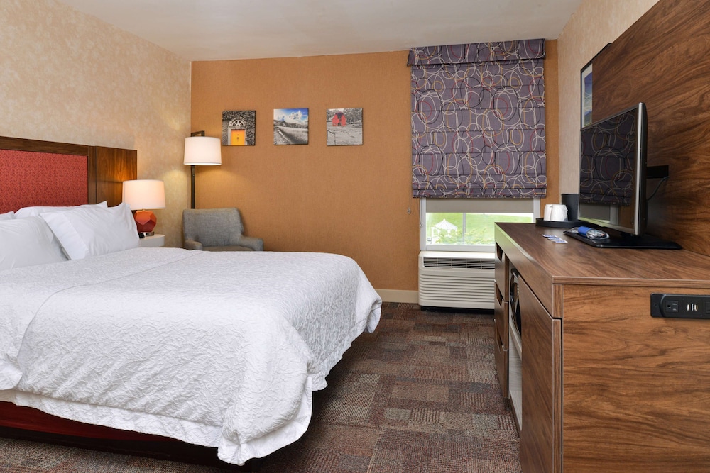 Hampton Inn Wytheville - photo 17