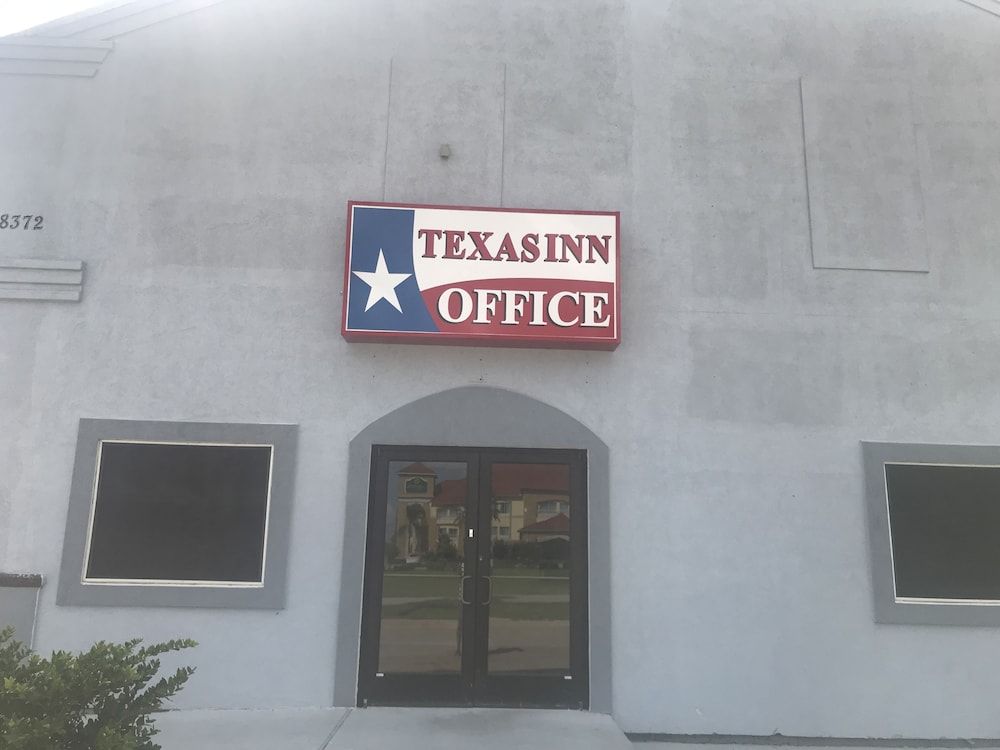 Texas Inn - photo 2