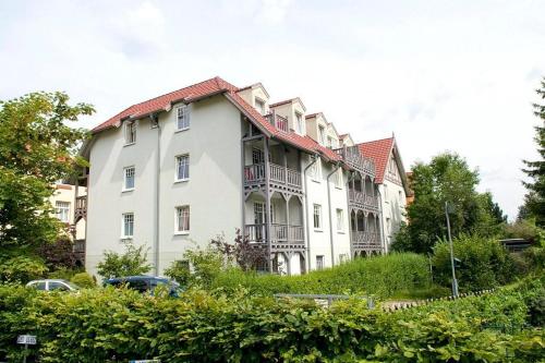 Ostseewelle 14 — 4-Star Luxury Hotel in Ostseebad Kuehlungsborn, Germany