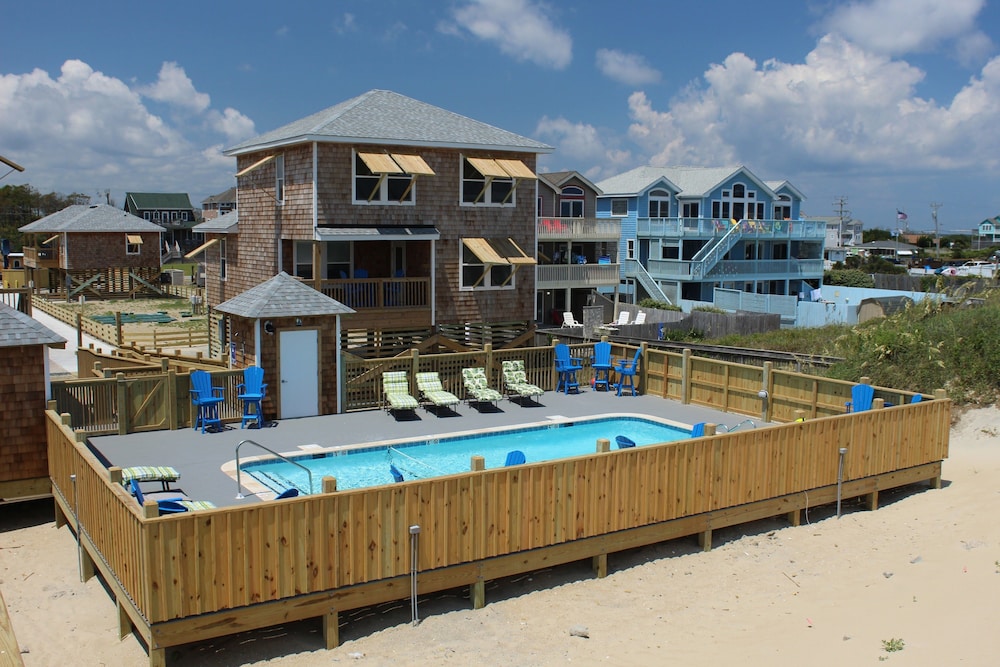 Whalebone Ocean Cottages by KEES Vacations — hotel in Nags Head
