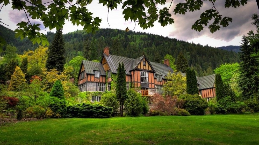 Blaylock’s Mansion in Nelson, Canada