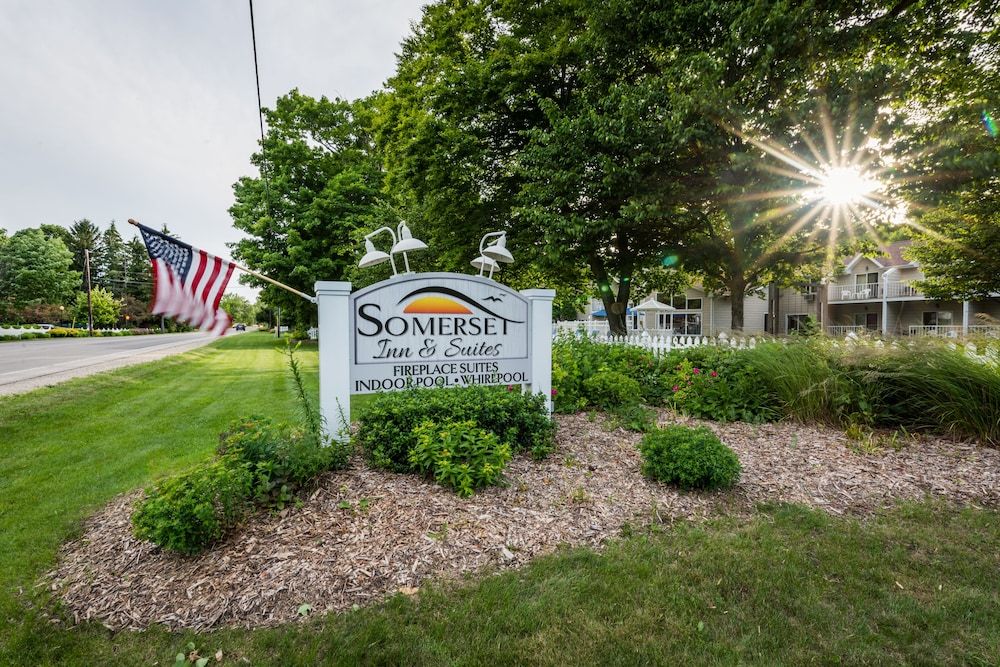 Somerset Inn & Suites - photo 9