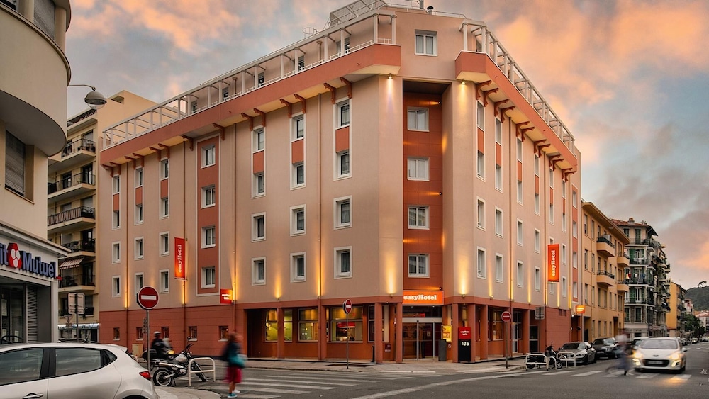 easyHotel Nice Old Town - carbon neutral hotel in Nice