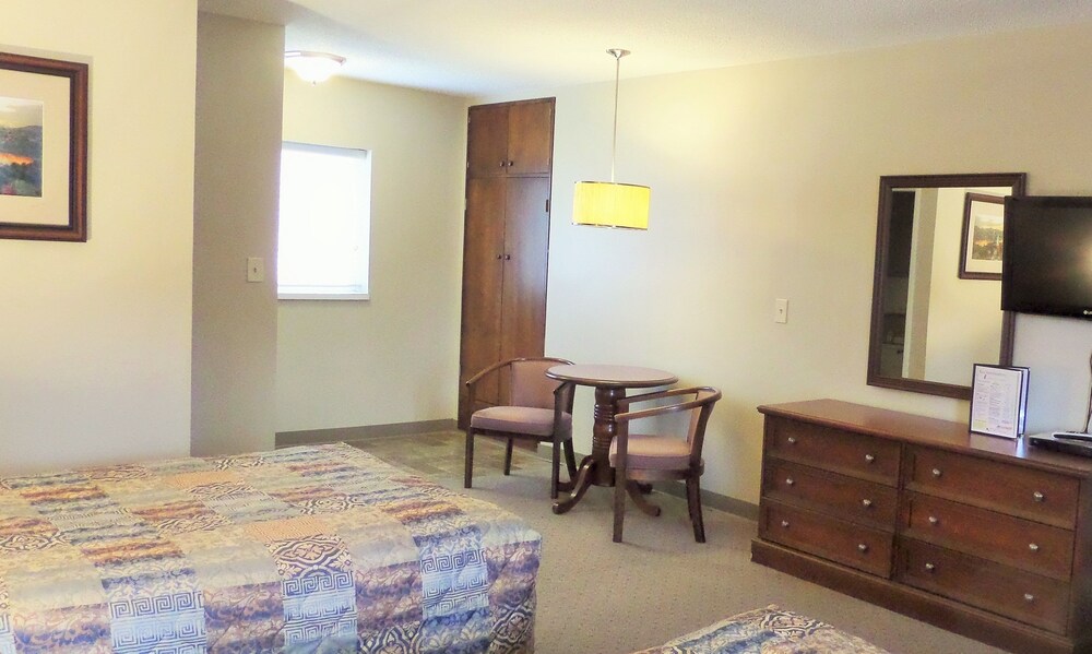 Roosevelt Inn of Hyde Park - photo 8