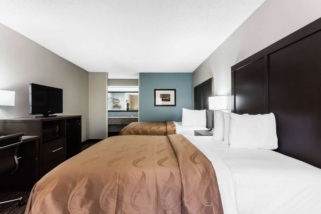 Quality Inn & Suites Mooresville Lake Norman - photo 15