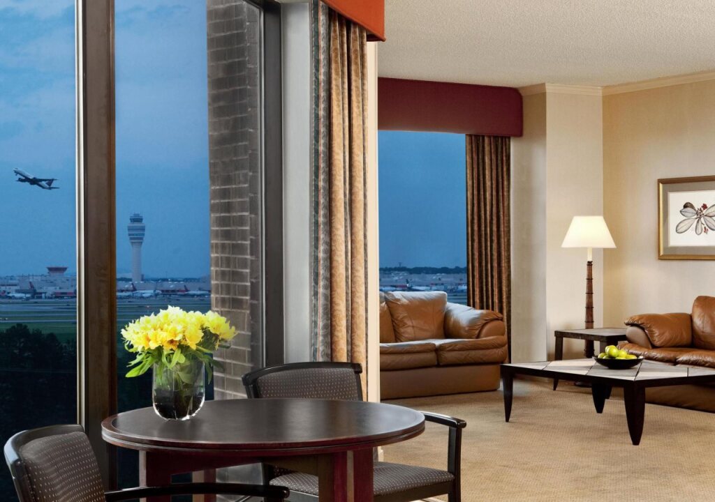 Sheraton Gateway Hotel Atlanta Airport - photo 3