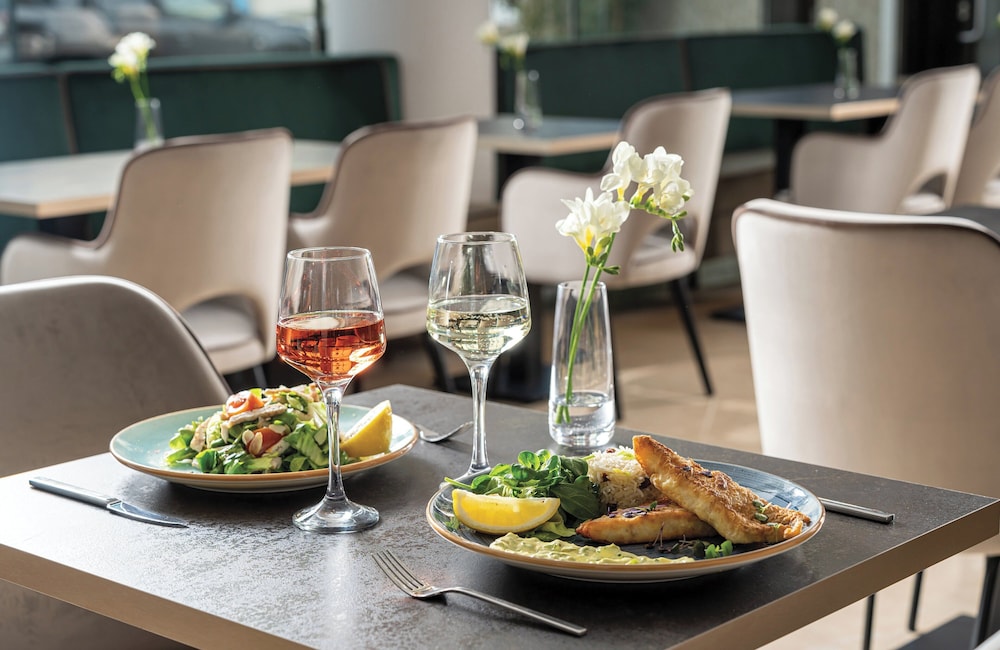 מזון ומשקאות