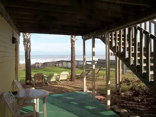 Sun Deck Motel - photo 4