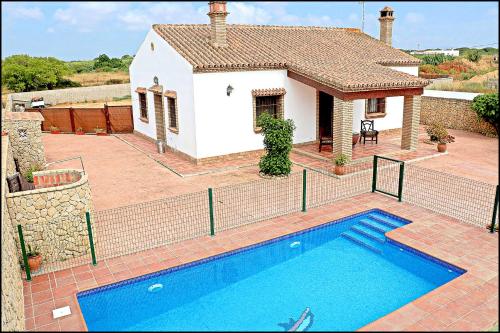 Chalet Puente de Tabla — 4-Star Luxury Hotel in Conil De La Frontera, Spain