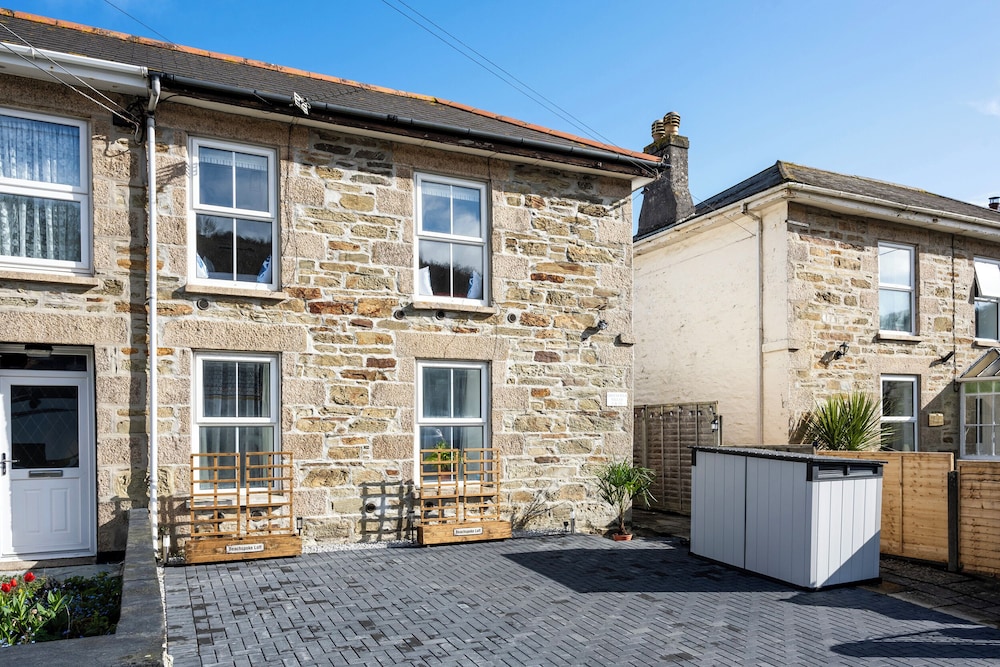 Beachspoke Loft — 4-Star Luxury Hotel in Redruth, United Kingdom